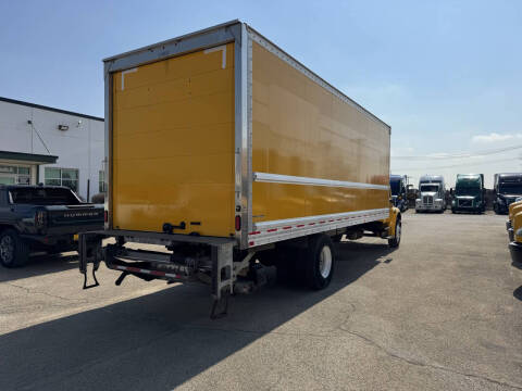 2019 Freightliner M2 106