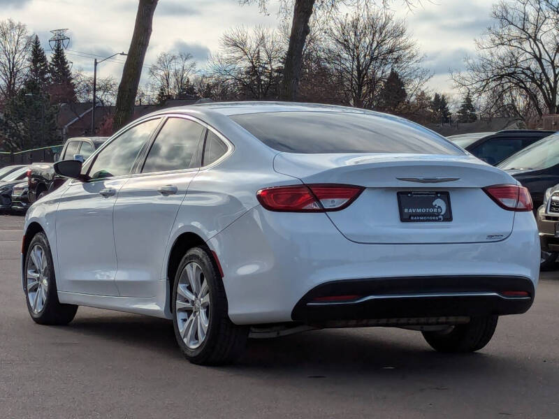 2015 Chrysler 200 Limited