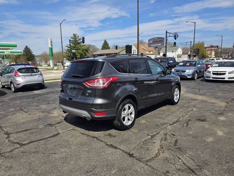 2016 Ford Escape SE