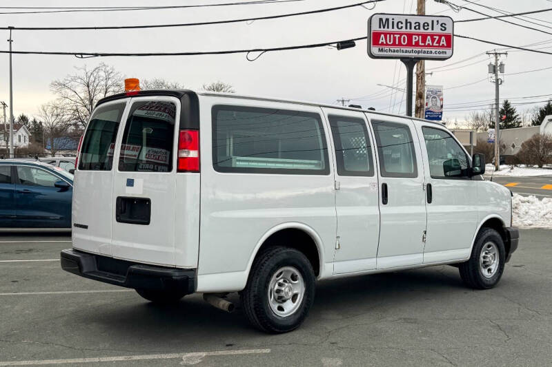 2017 Chevrolet Express 2500