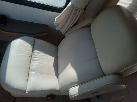 2002 Freightliner XC Chassis