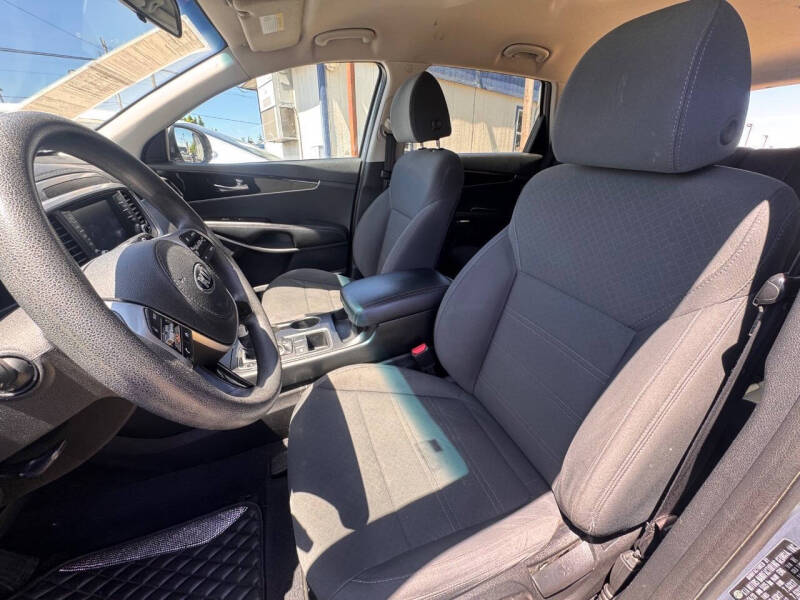 2020 Kia Sorento L
