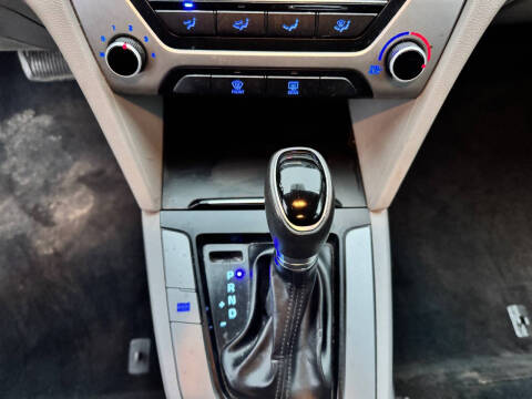 2017 Hyundai Elantra Value Edition