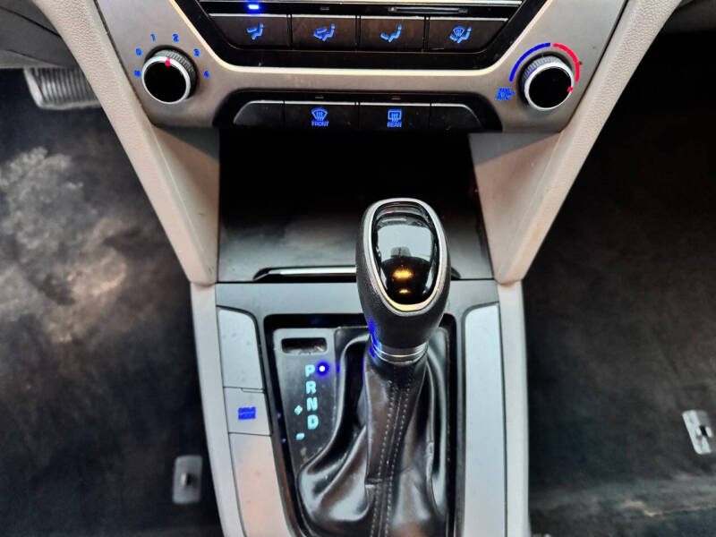 2017 Hyundai Elantra Value Edition