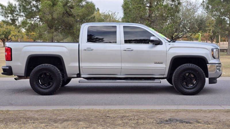 2017 GMC Sierra 1500 SLE photo 9