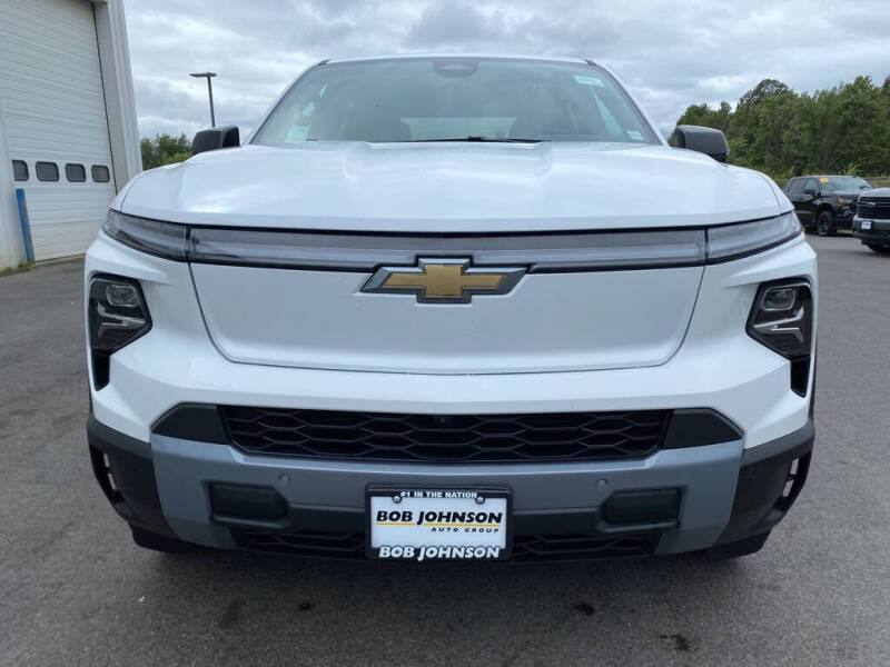2025 Chevrolet Silverado EV LT