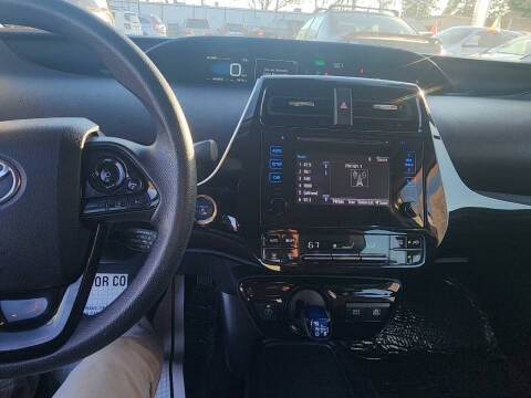 2019 Toyota Prius L Eco