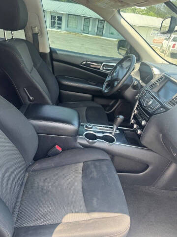 2018 Nissan Pathfinder SL
