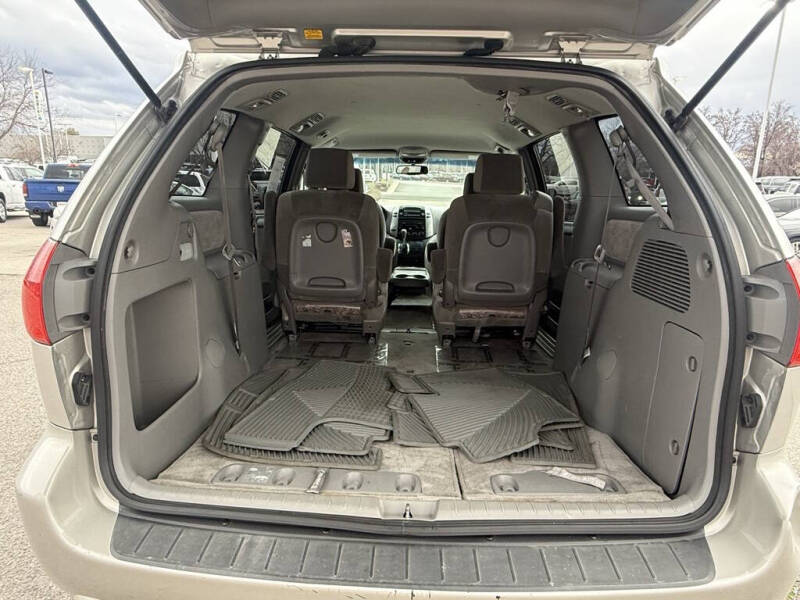 2007 Toyota Sienna LE 7-Passenger