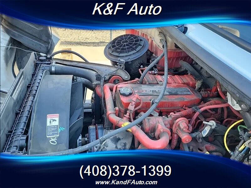 2018 Freightliner M2 106