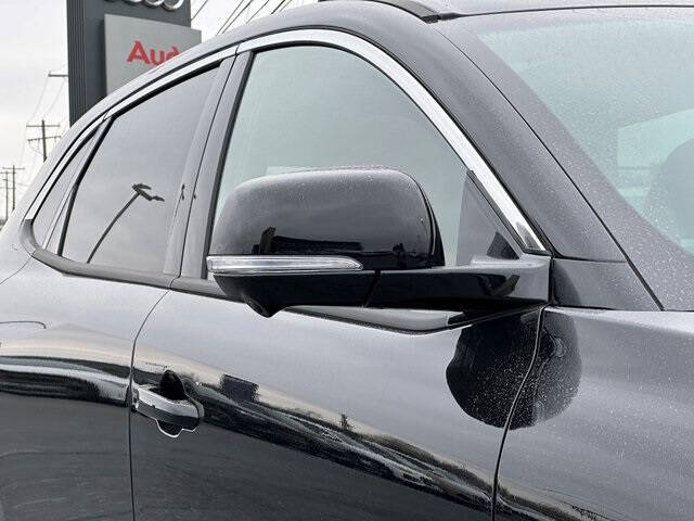 2025 VinFast VF8 Plus