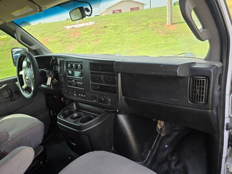 2017 Chevrolet Express LT 3500