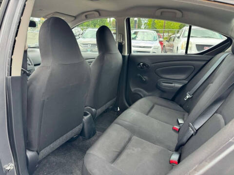 2016 Nissan Versa 1.6 S