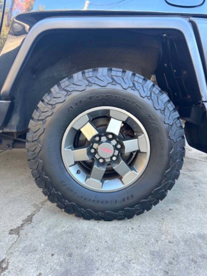 2007 Toyota FJ Cruiser for sale at JJ s Auto Sales and Repair in Manchester , NH