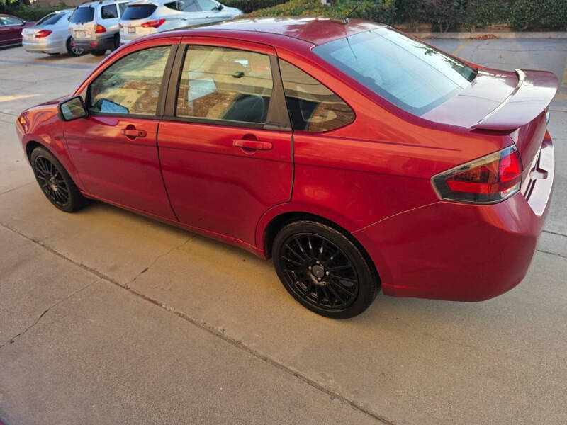 2010 Ford Focus SES