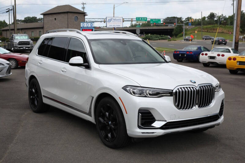 2022 BMW X7 40i photo 2