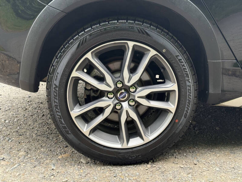 2015 Volvo V60 Cross Country T5