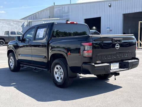 2022 Nissan Frontier S