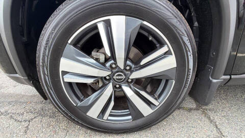 2022 Nissan Rogue SL