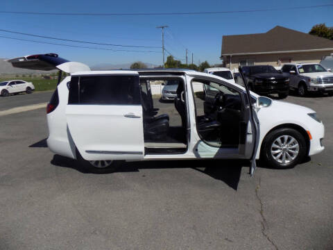 2018 Chrysler Pacifica Touring L