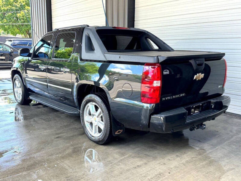 2010 Chevrolet Avalanche LTZ
