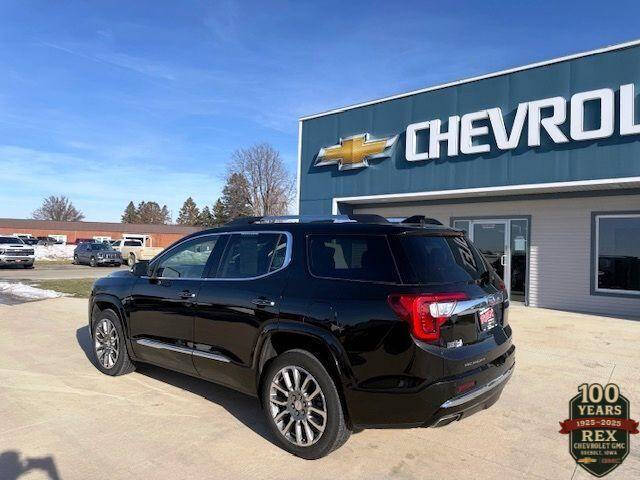 2023 GMC Acadia Denali