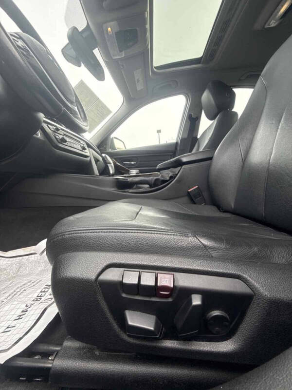 2015 BMW 3 Series 328i