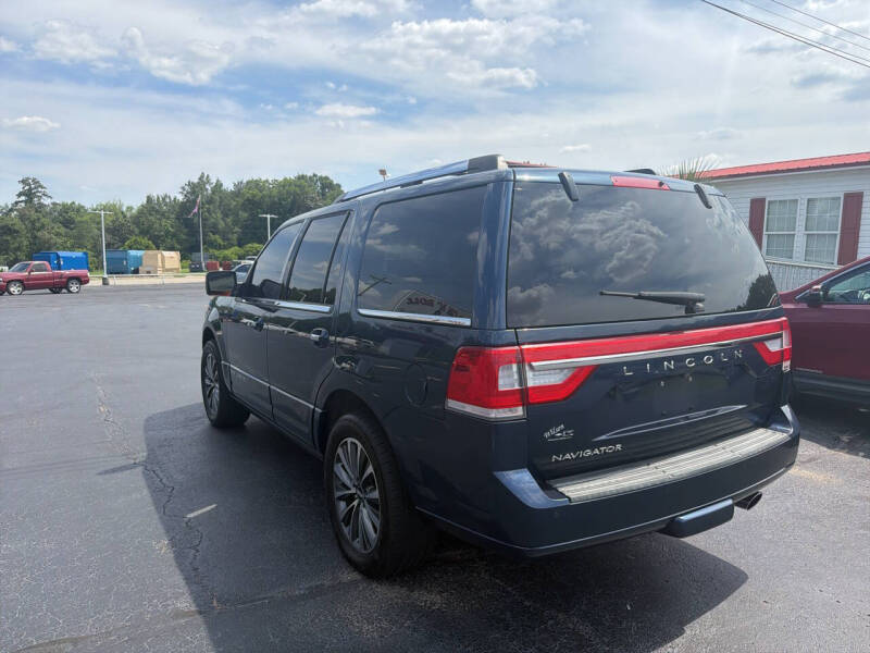 2017 Lincoln Navigator Select