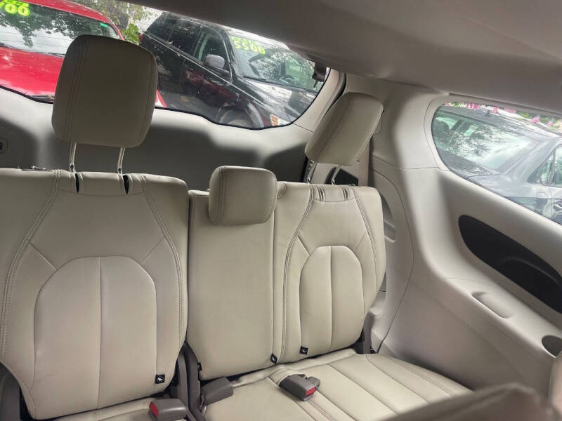 2019 Chrysler Pacifica Touring Plus
