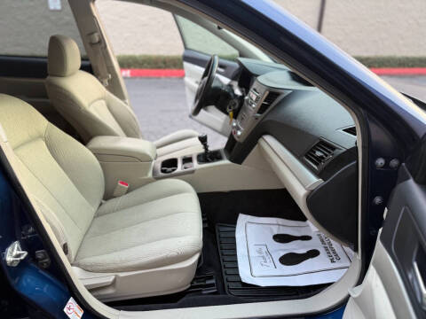 2011 Subaru Outback 2.5i Premium