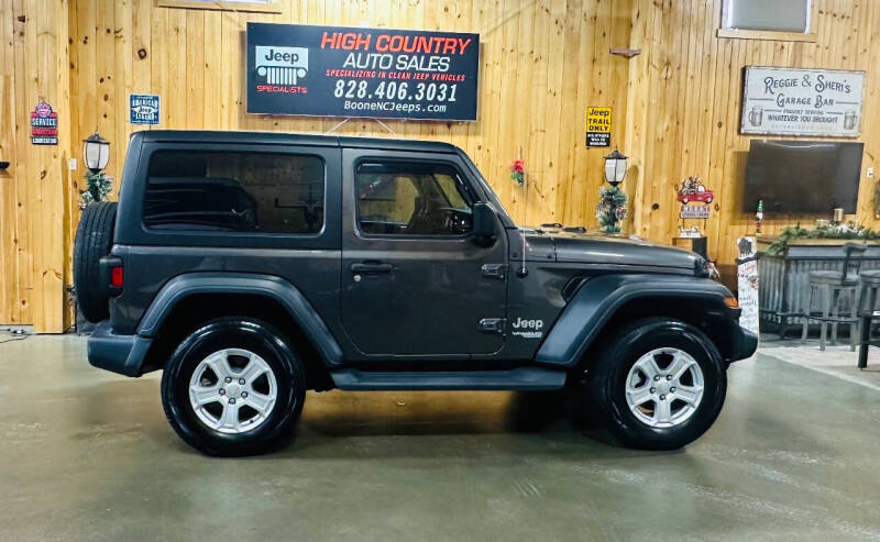 2019 Jeep Wrangler Sport's photo