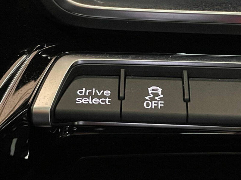 2023 Audi e-tron GT quattro Premium Plus