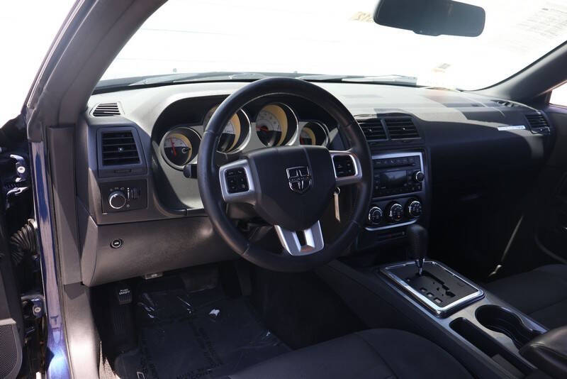 2014 Dodge Challenger SXT