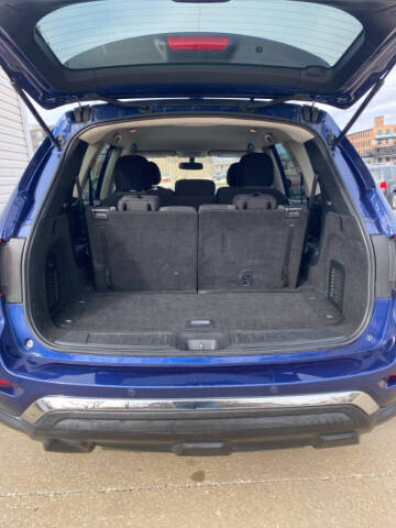 2020 Nissan Pathfinder SV