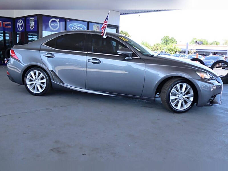 2016 Lexus IS 200t