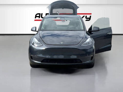 2025 Tesla Model Y Long Range