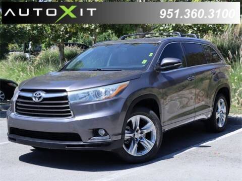 2015 Toyota Highlander for sale at Los Compadres Auto Sales in Riverside CA