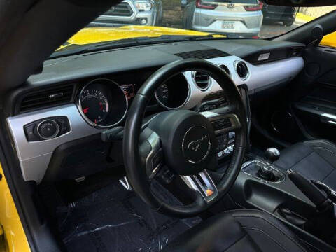 2015 Ford Mustang EcoBoost Premium