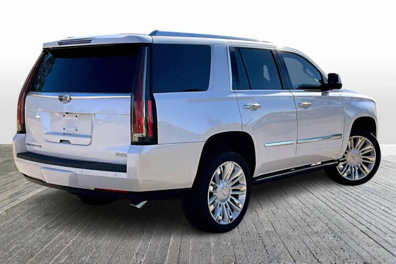 2016 Cadillac Escalade Platinum
