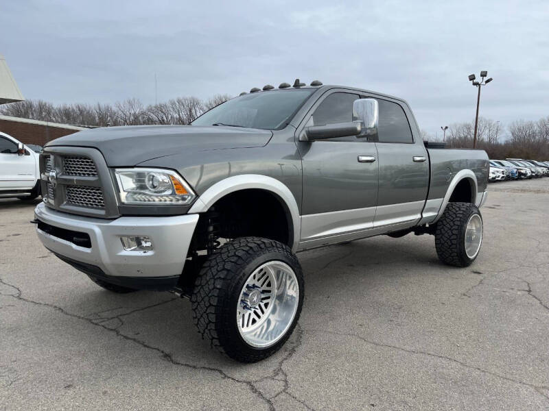 2013 RAM Ram 2500 Pickup Laramie photo 2