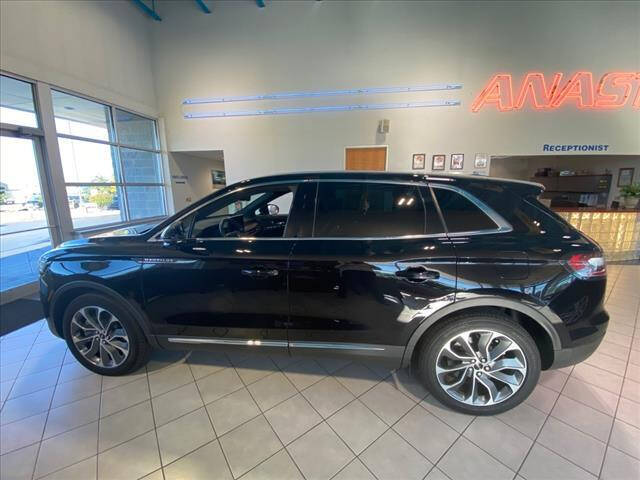 2022 Lincoln Nautilus Reserve