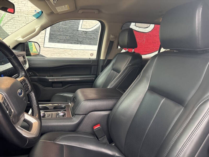 2023 Ford Expedition MAX XLT