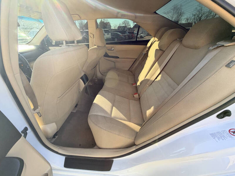 2017 Toyota Camry LE