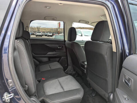 2016 Mitsubishi Outlander ES