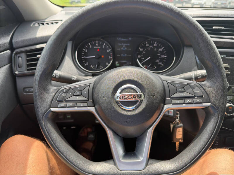 2017 Nissan Rogue S