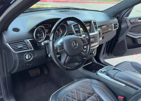 2015 Mercedes-Benz GL-Class GL 550 4MATIC