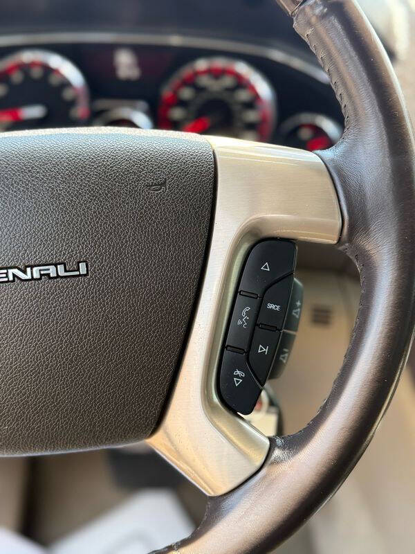 2016 GMC Acadia Denali