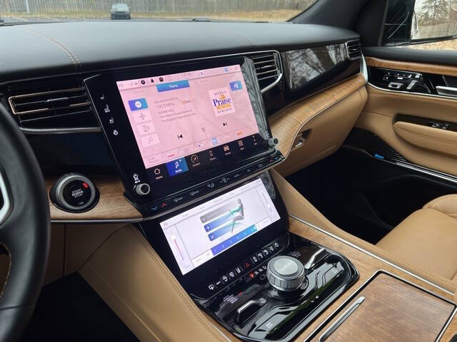 2024 Jeep Grand Wagoneer L Series III