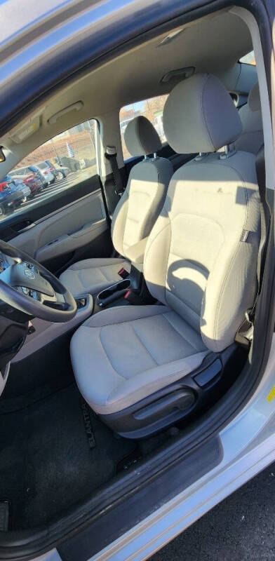 2018 Hyundai Elantra SEL