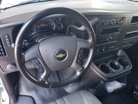 2022 Chevrolet Express 2500